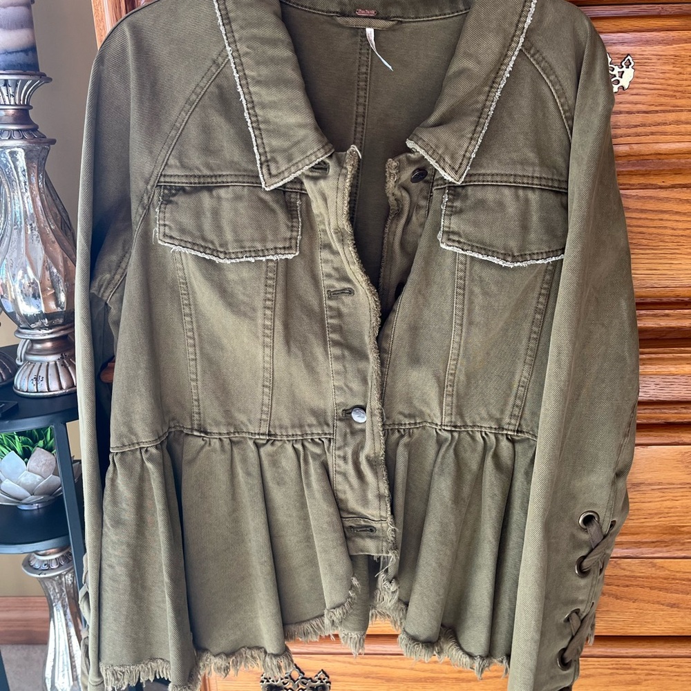 Free People Khaki Utility Jacket! Excellent condition
